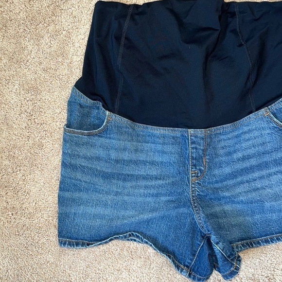 Isabel Maternity Medium Wash Crossover Panel Denim Midi Shorts women's size 14 - Picture 2 of 5